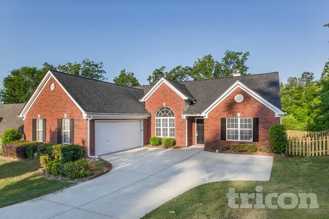 Building Photo - 640 James Ridge Dr