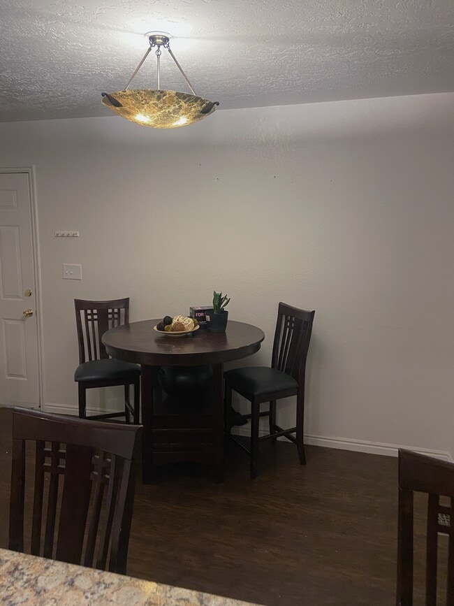 Kitchen/Dining - 255 W 580 S