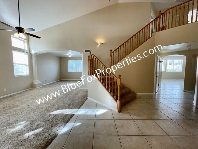 Foto del edificio - 5 Bedrooms, 3 Baths Home, Rancho Visto