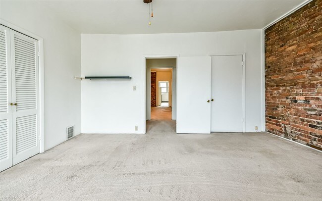 Building Photo - 709 Ivy St