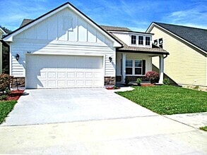 Building Photo - 907 Sunny Stroll Dr