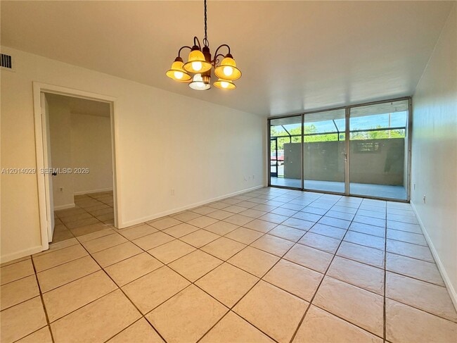 Building Photo - 10875 SW 112th Ave