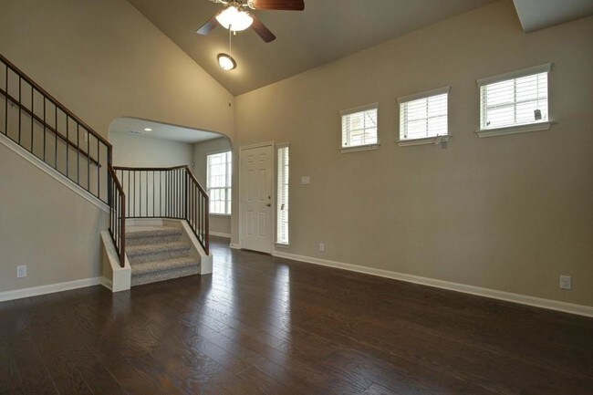 Building Photo - 3101 Davis Ln