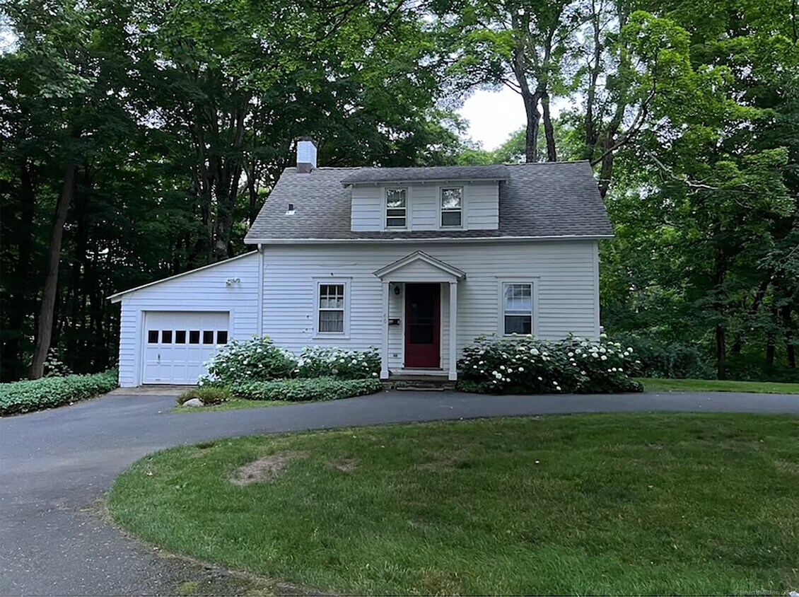 Primary Photo - 60 Hoydens Hill Rd