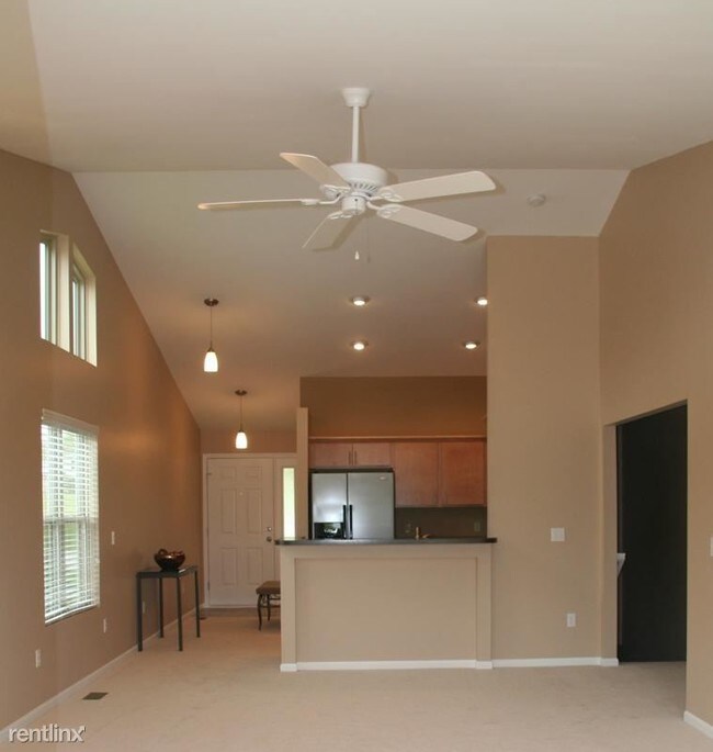 Foto del edificio - 16120 Park Lake Rd
