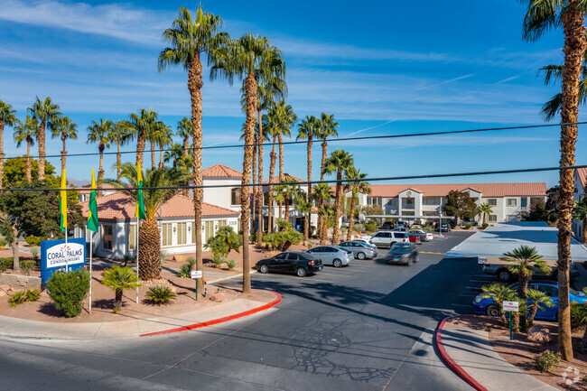 Foto del edificio - Coral Palms Condominiums