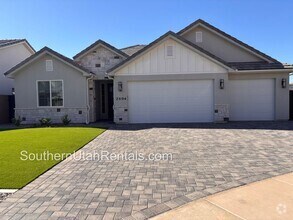 Building Photo - 2804 Rill