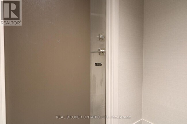 Photo du bâtiment - 2093 Fairview St