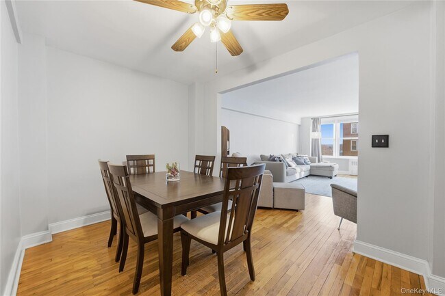 Foto del edificio - 21 Fairview Ave