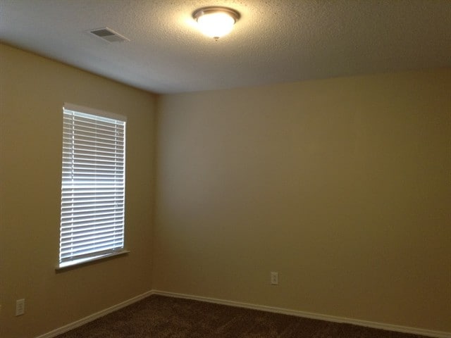 Building Photo - 5 Pasture Pl