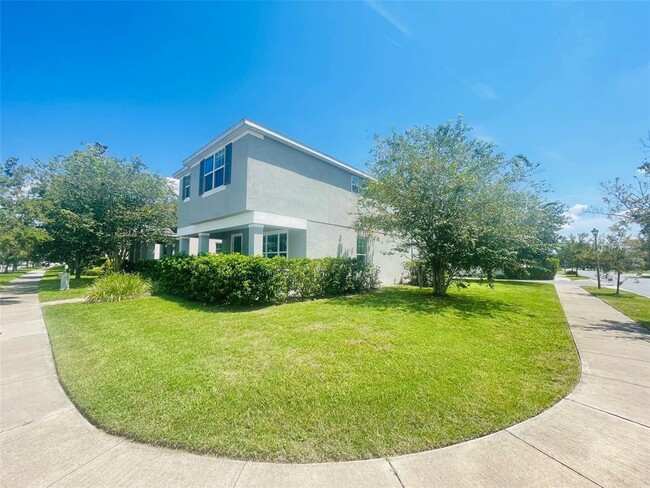 Building Photo - 12058 Silverlake Park Dr