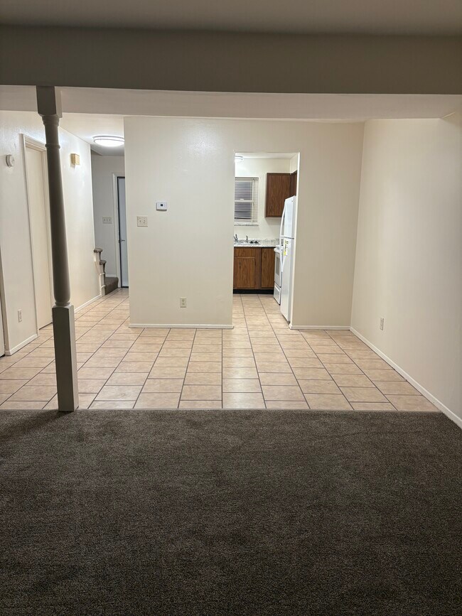 Cocina/Sala de estar - 47 Vinway Ct