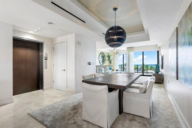 Building Photo - 3030 N Ocean Blvd