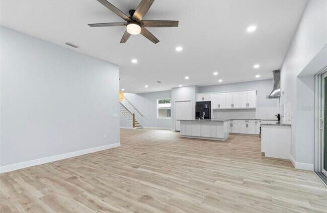Lower level has 1 bedroom and 1 bathroom - 3305 W Grace St