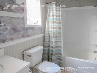 Building Photo - 206 Otranto Club Cir