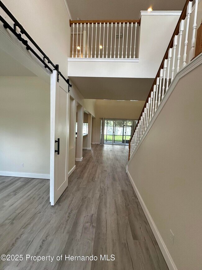 Foto del edificio - 14227 Wake Robin Dr