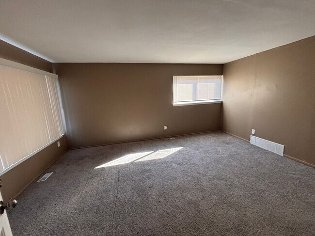 Foto del edificio - 20221 Tireman Ave