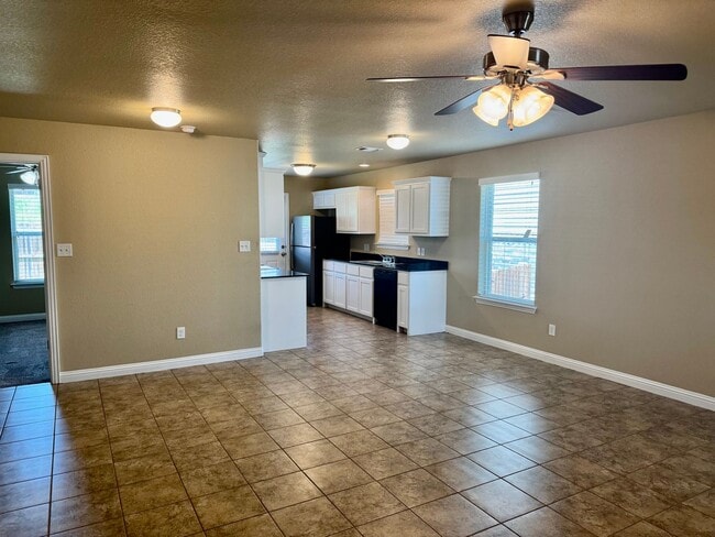 Building Photo - 3117 Weave Ct