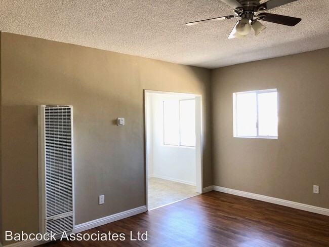 Foto del edificio - 4258-4260 W El Segundo Blvd