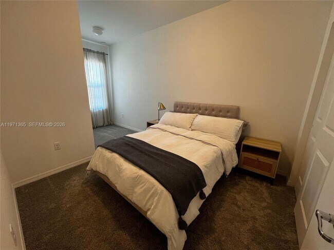 Foto del edificio - 6140 Planta LN