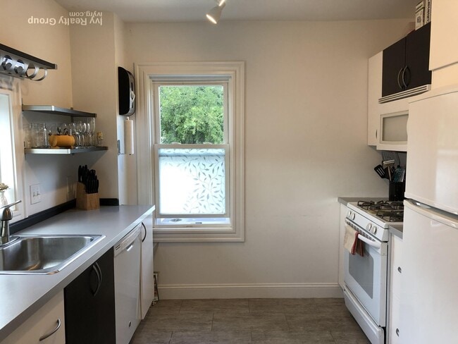 Building Photo - 47 Franklin