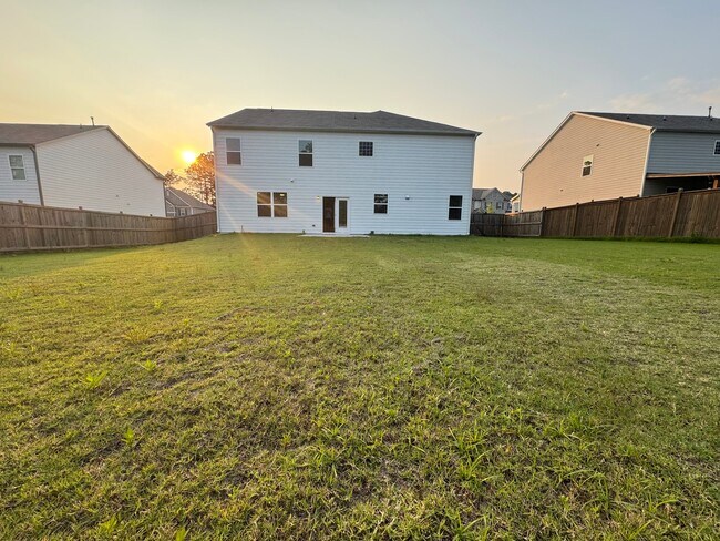 Building Photo - 231 Sienna Bluff