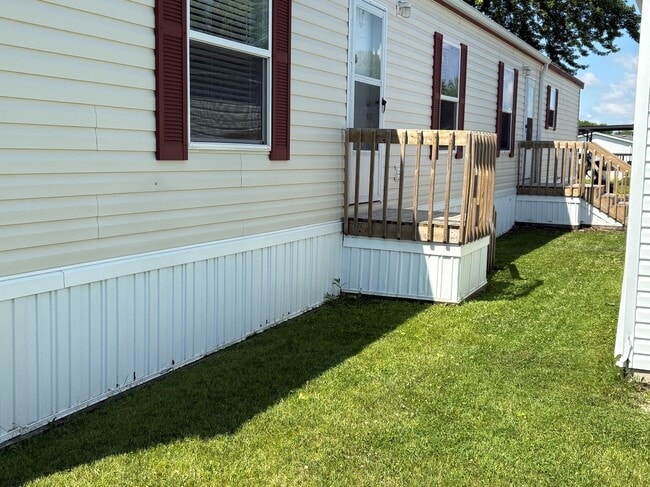 Building Photo - 2061 Windover Dr
