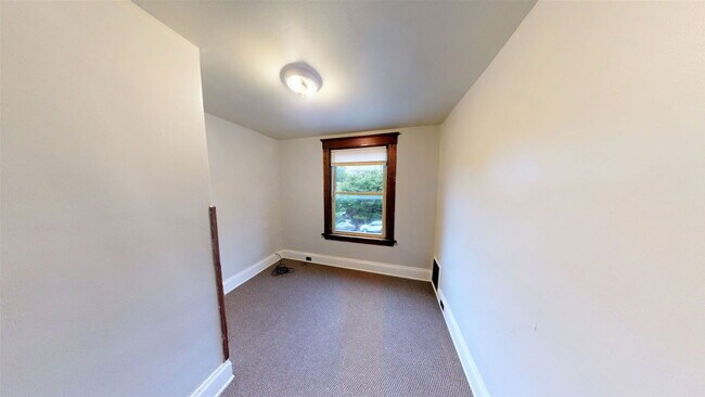 Foto del edificio - 2424 W Clifton Ave