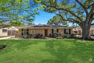 Building Photo - 1727 Shannon Valley Dr