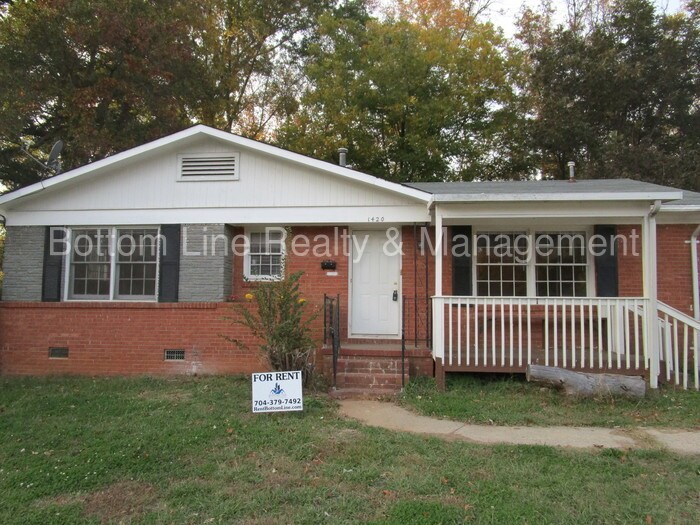 1420 Rollingwood Dr, Charlotte, NC 28217 House Rental in Charlotte