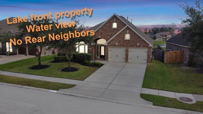 Foto del edificio - 2823 Woodland Glen Ln