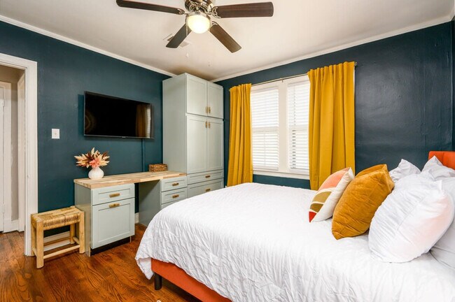 Foto del edificio - 3550 Barwood Cir