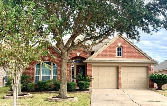 Building Photo - 5623 Wagon Wheel Ln