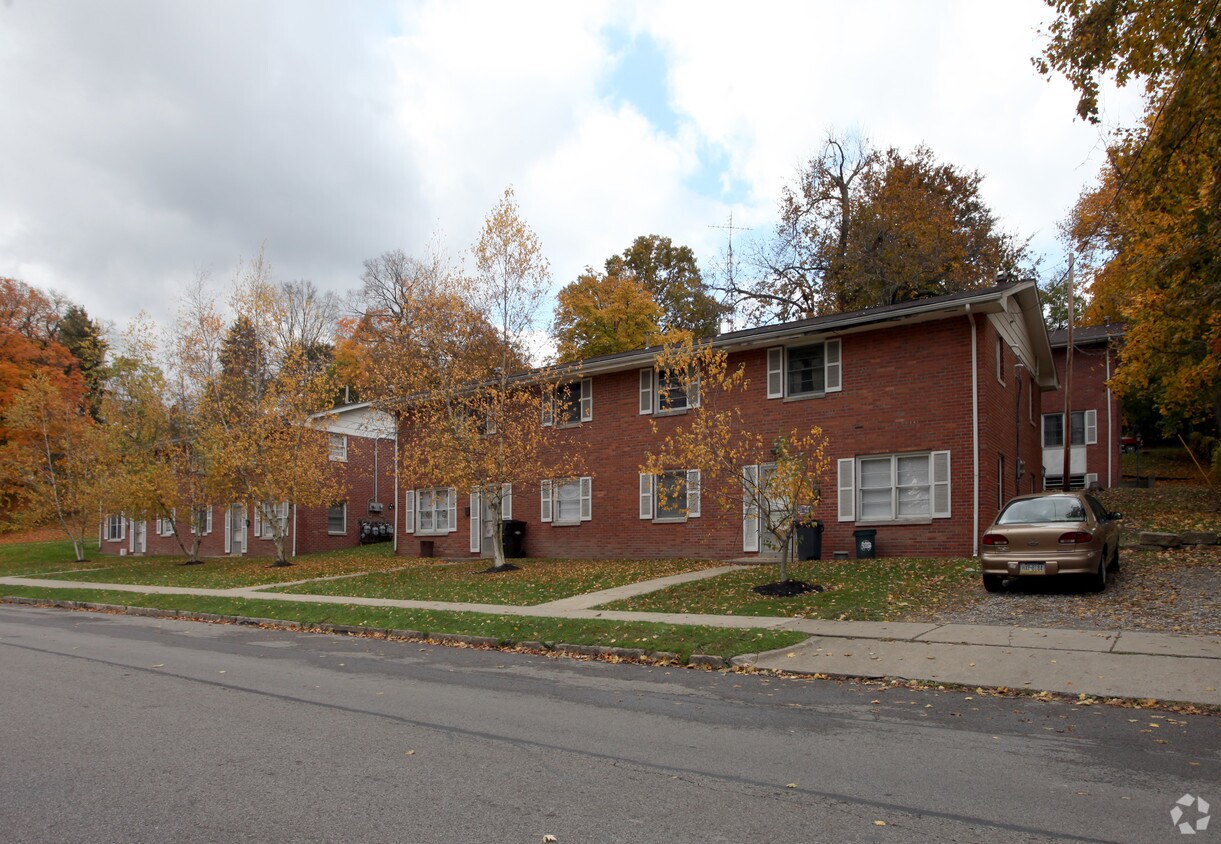 Building Photo - 91-127 N Irvin Ave