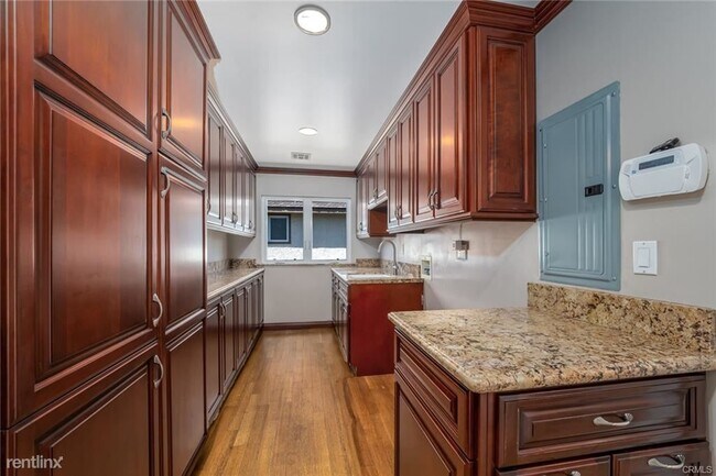 Foto del edificio - 5 br, 6.5 bath House - 152 S Eucalyptus Dr