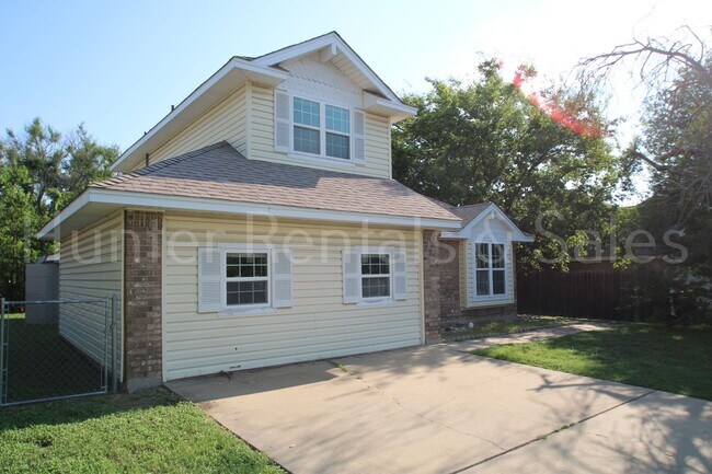 Foto del edificio - Two Story Willowsprings Home