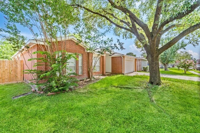 Building Photo - 17043 Macleish Dr