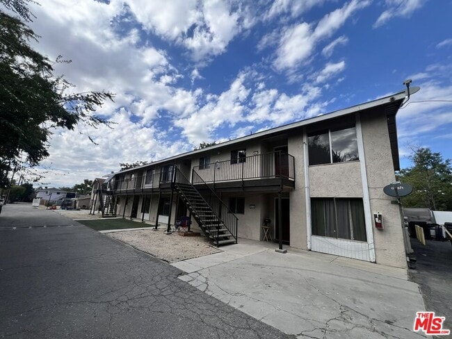 Foto del edificio - 26416 San Jacinto St