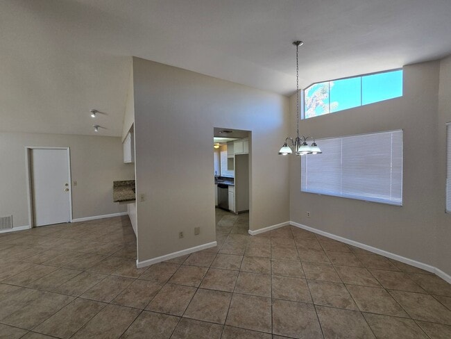 Foto del edificio - Private & Quiet Gem!