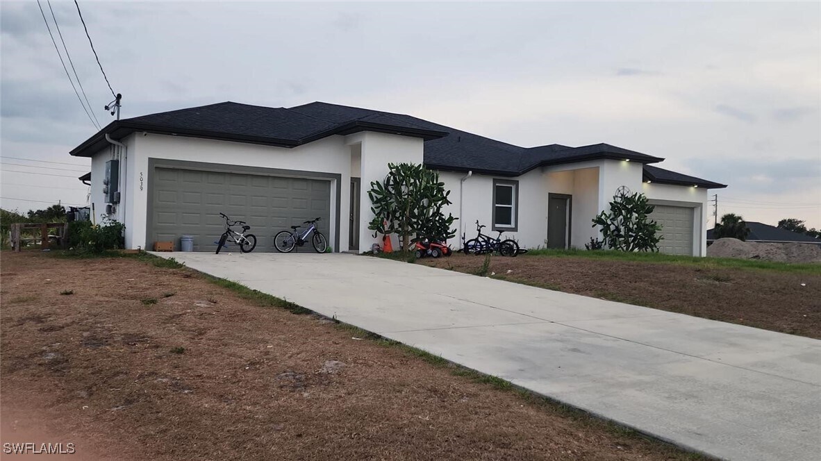 Foto principal - 5039 Benton St