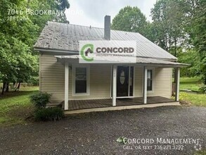 Building Photo - 7046 Brookbank Rd