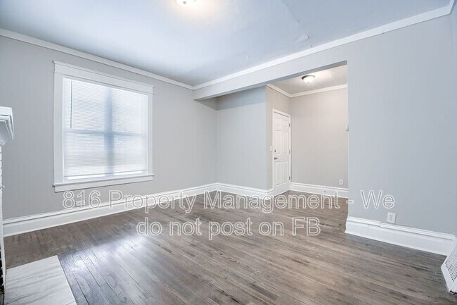 Foto del edificio - 800 E 33rd St
