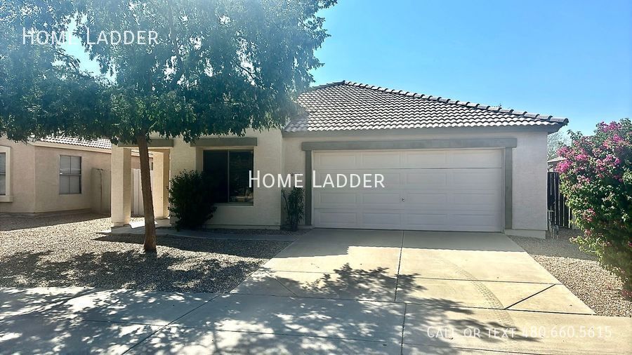 Foto principal - 7018 S 24th Ln