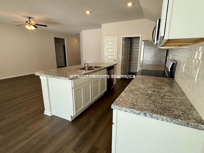 Foto del edificio - Brand-New 3 Bedroom, 2 Bathroom Ranch Home