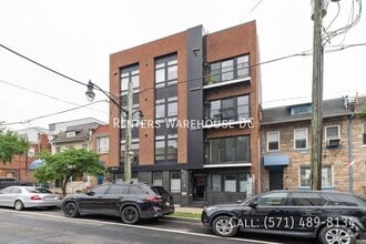 Building Photo - 3614 12th St NE