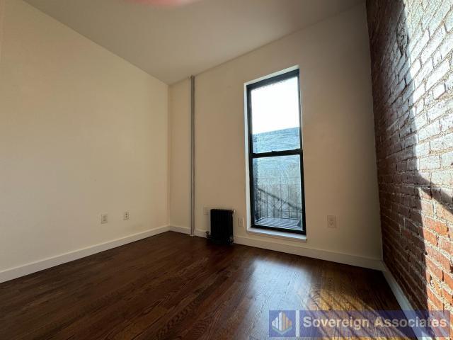 Foto del edificio - 4 bedroom in NEW YORK NY 10033