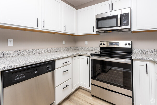 2BR, 1BA - Kitchen - Bourbon Hills