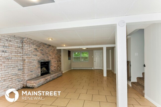 Foto del edificio - 1320 Ballast Point Dr