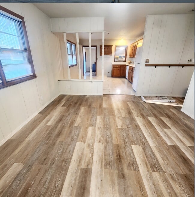 Foto del edificio - 413 W Oregon Ave