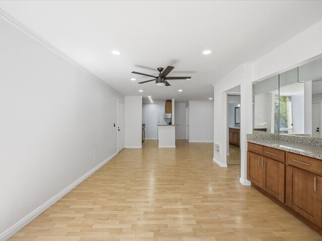 Foto del edificio - 3604 W Estates Ln